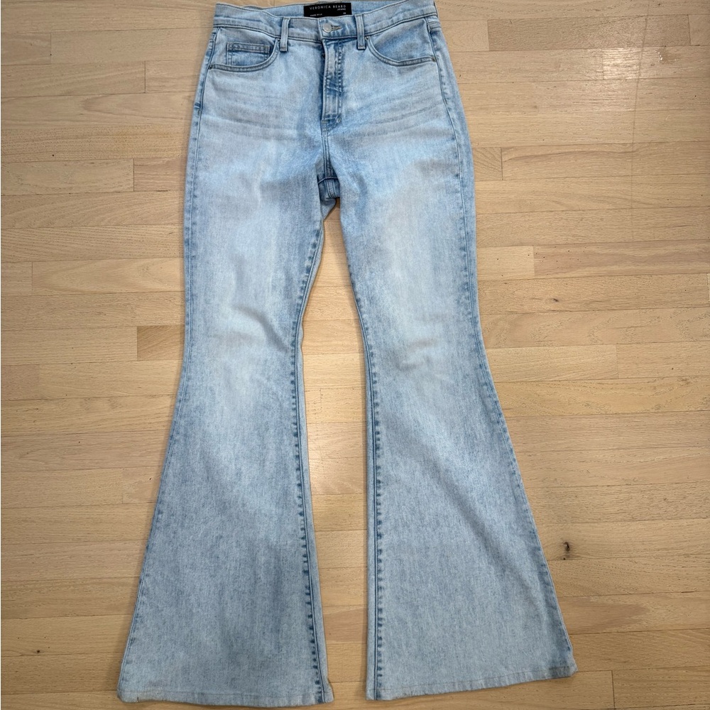 Veronica Beard Light Blue Flare Jeans Size 28 Inseam 35”